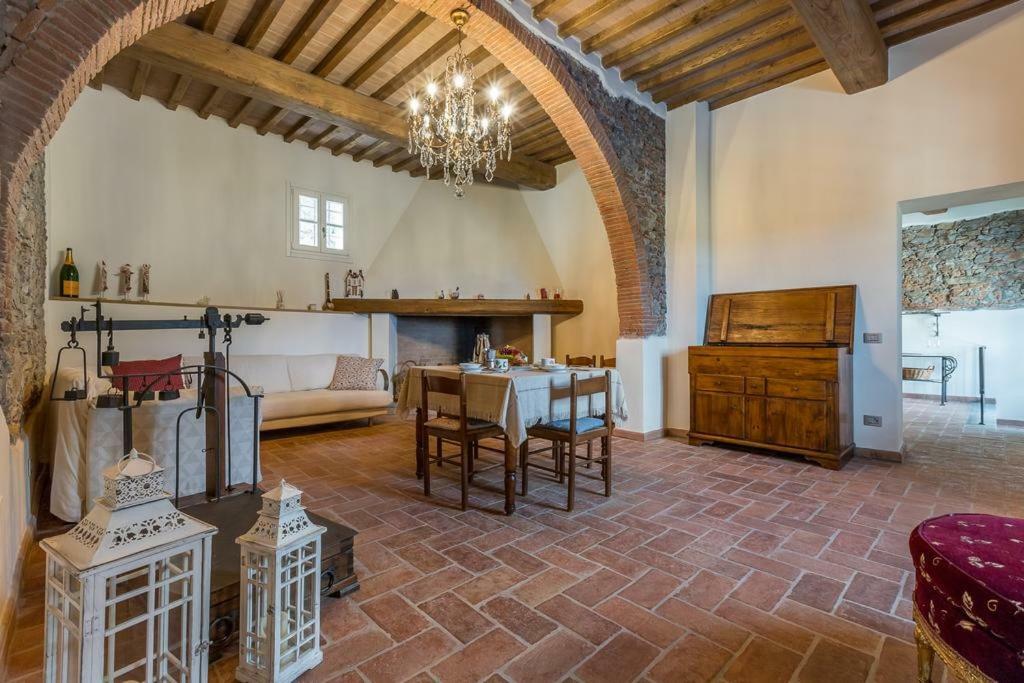 Relais Del Lago E Relais Del Monte Filettole Exteriér fotografie